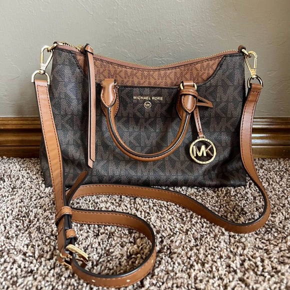 Michael Kors small satchel crossbody - Picture 1 of 8